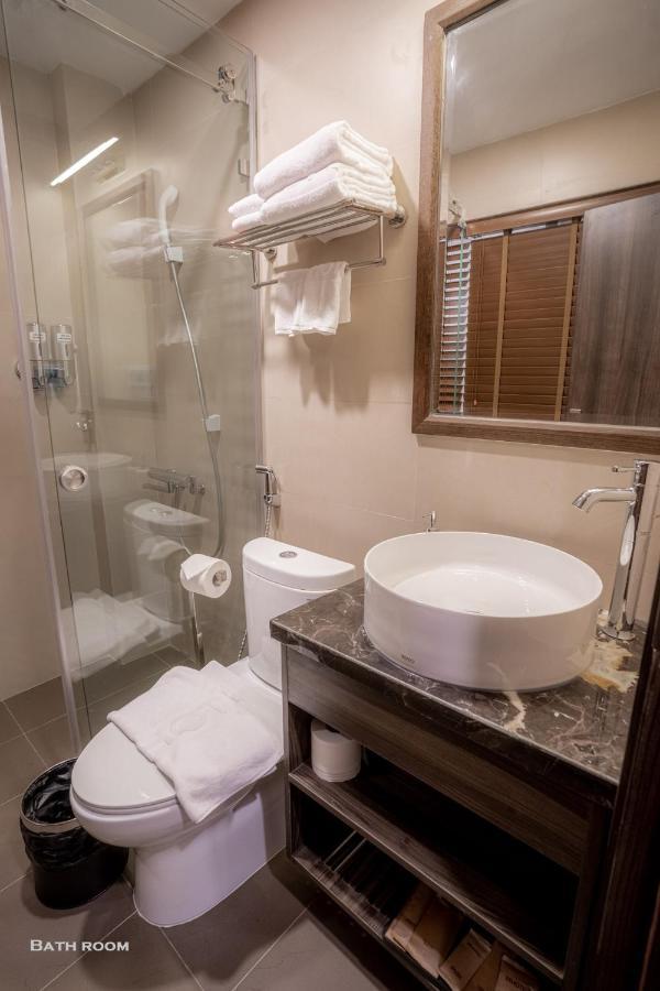 3T Hotel 41 Nguyen Thai Hoc- By Bay Luxury Hanoi Bagian luar foto