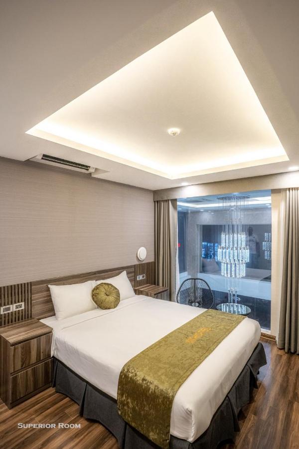 3T Hotel 41 Nguyen Thai Hoc- By Bay Luxury Hanoi Bagian luar foto